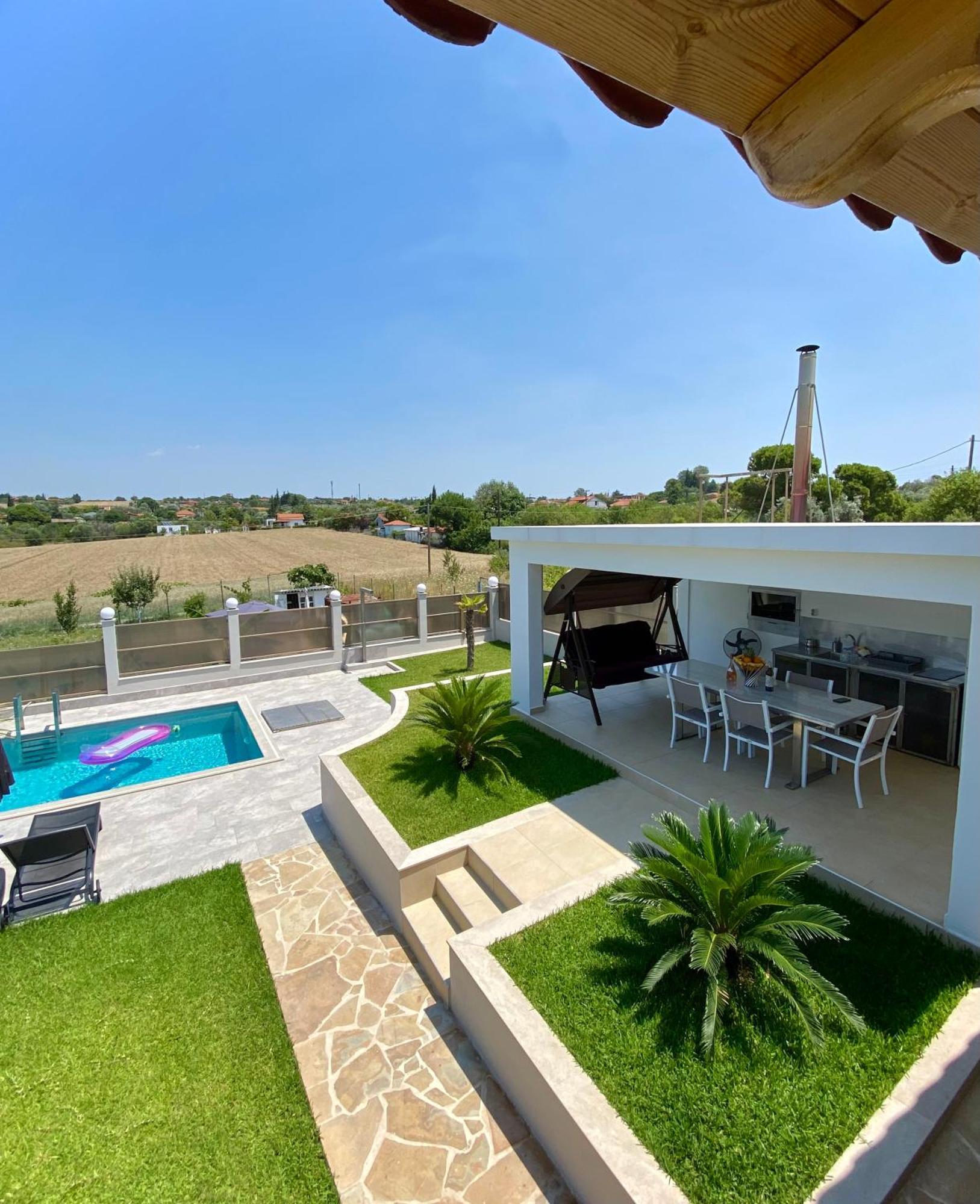 Villa Liana , Private Villa With Pool And Garden Vergia المظهر الخارجي الصورة